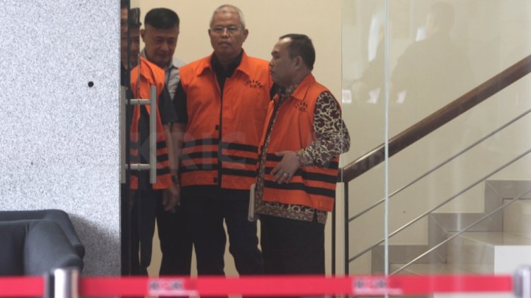 FOTO: Tiga Tersangka Suap RAPBD Jambi Tahap Dua