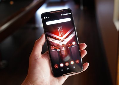 https://www.kricom.id/gambar/berita/2018/10/Asus-ROG-Phone-48948-400x286.jpg