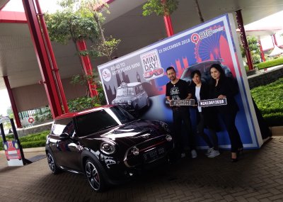 https://www.kricom.id/gambar/berita/2018/12/IMG_20181215_110019-51088-400x286.jpg