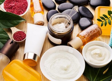 https://www.kricom.id/gambar/berita/2019/01/Produk-Kecantikan-yang-Berbahaya-bagi-Ibu-Hamil_web-51771-400x286.jpg