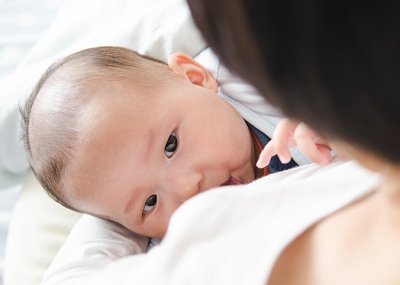 https://www.kricom.id/gambar/berita/2019/01/Trik-Menghadapi-Bayi-yang-Menyusu_web-51786-400x286.jpg